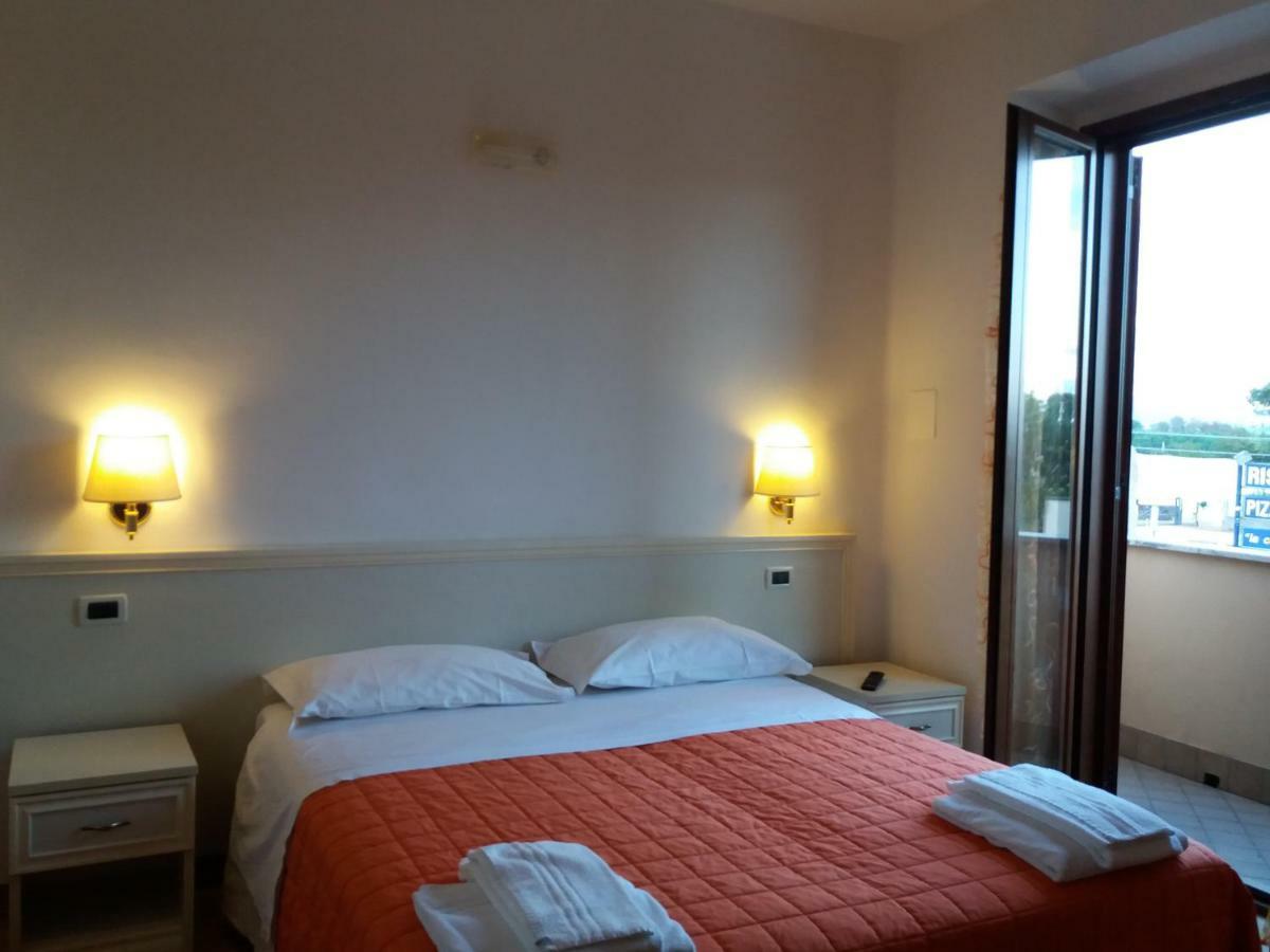 Il Piccolo Nido Bed & Breakfast Borgo Montenero Exterior photo