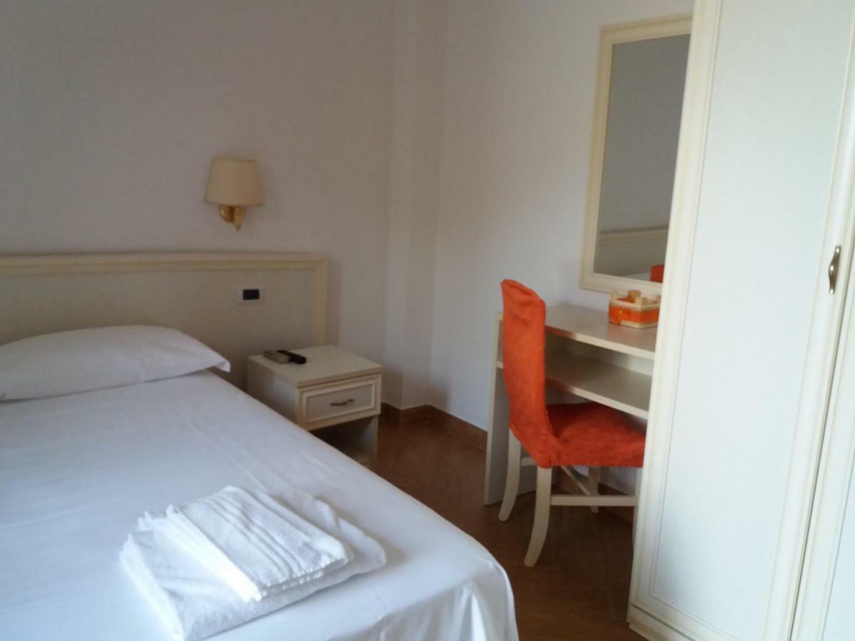 Il Piccolo Nido Bed & Breakfast Borgo Montenero Exterior photo